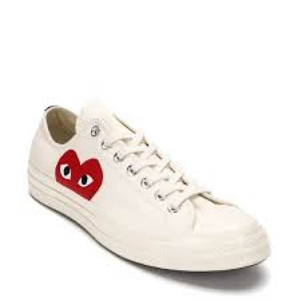 Comme des clearance garcons converse dubai